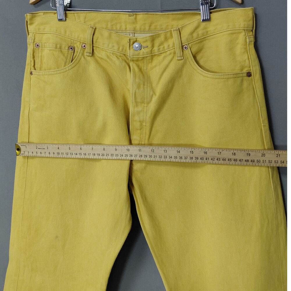 Levi's 501 Yellow Straight Leg Classic Fit Jeans Men Size W38 L32 - Picture 12 of 16